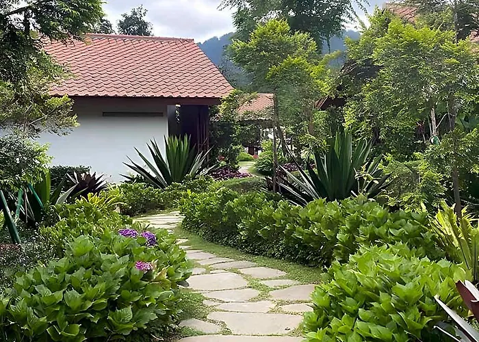 ホテル Dusun Bedugul Asri バリ島
